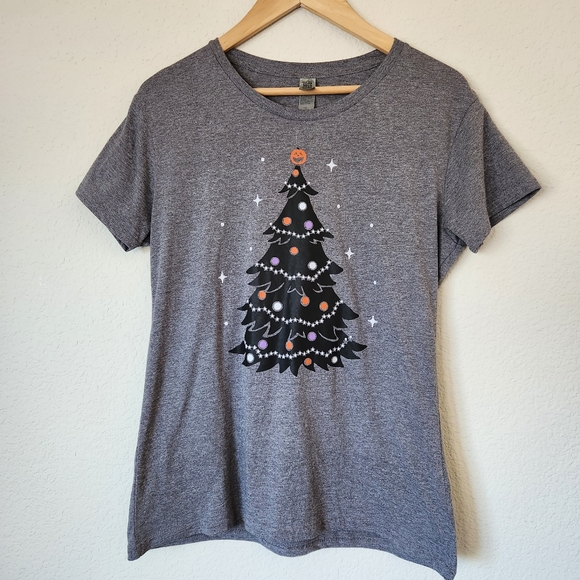Instant Message Tops - Junior's Instant Message Gray Halloween Tree Short Sleeve T-Shirt Size M